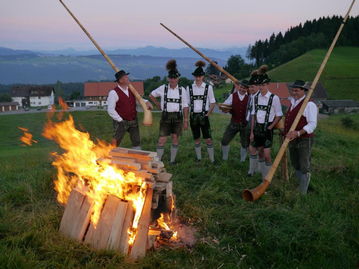 Hotel Post - Regionales Grosses Fruehstuecksbuffet - Auch Gf & Lf Scheidegg Exterior photo