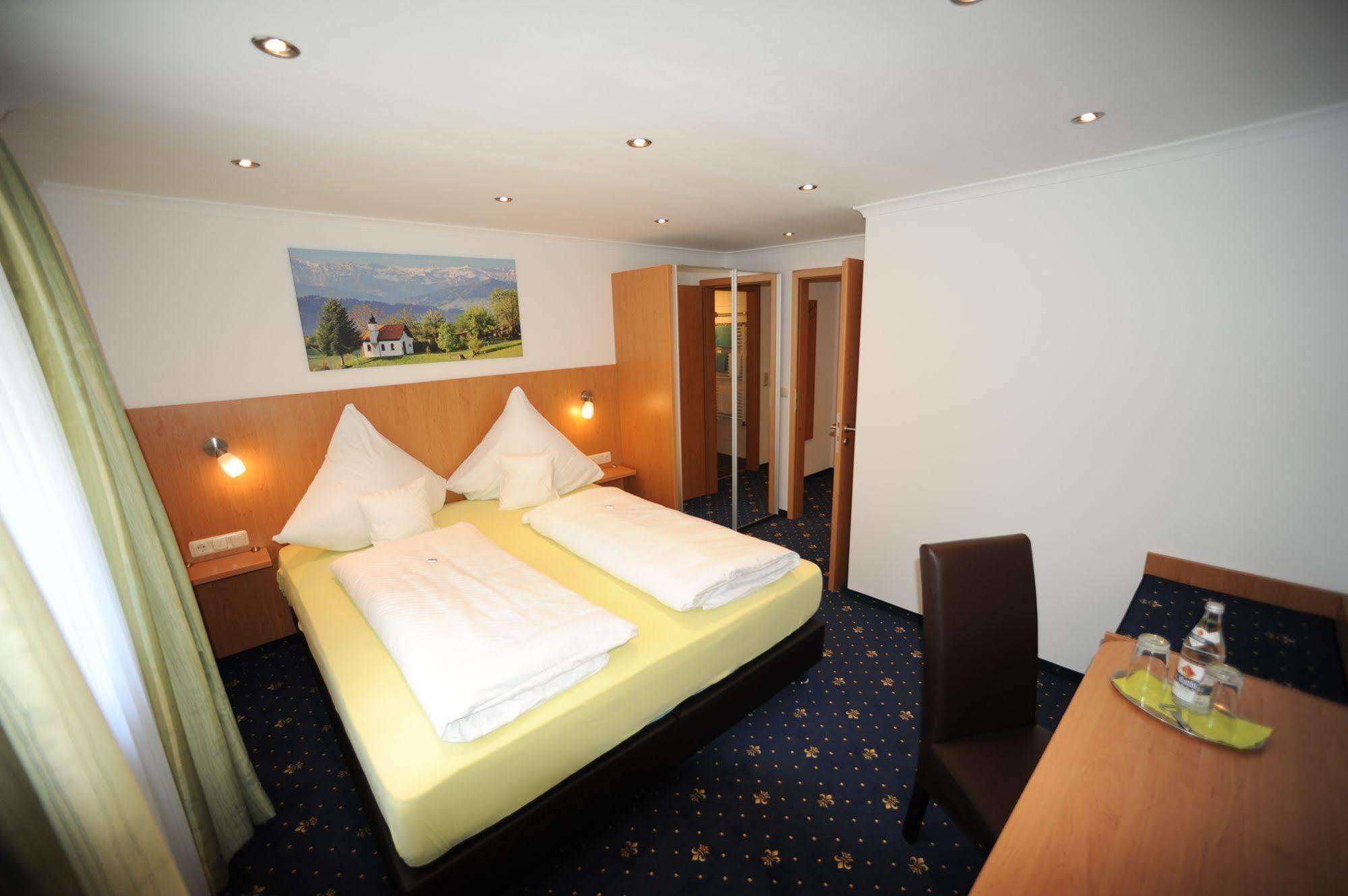 Hotel Post - Regionales Grosses Fruehstuecksbuffet - Auch Gf & Lf Scheidegg Exterior photo