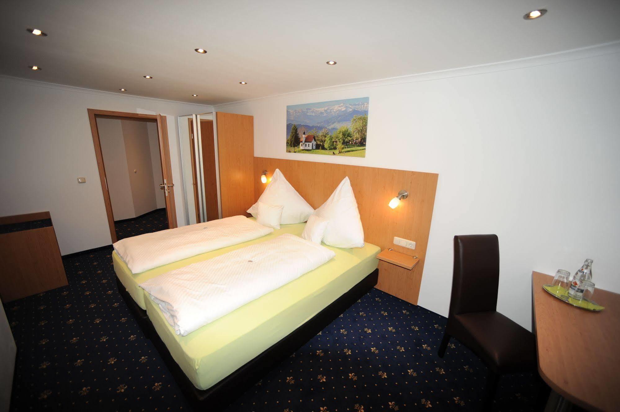 Hotel Post - Regionales Grosses Fruehstuecksbuffet - Auch Gf & Lf Scheidegg Exterior photo